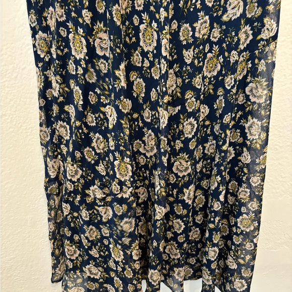 American Eagle Navy Floral Chiffon Fit and Flare Skirt XXL - Picture 4 of 11